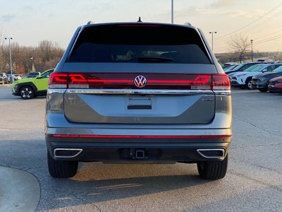 2025 Volkswagen Atlas 2.0T SE w/Technology