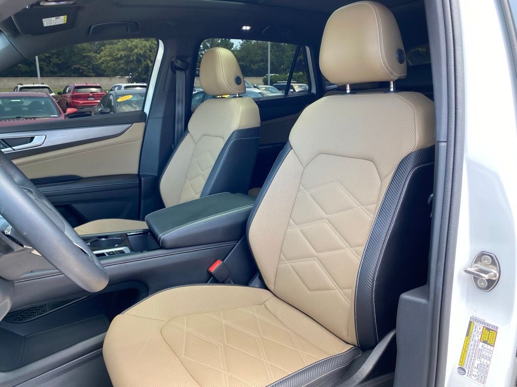 2024 Volkswagen Atlas Cross Sport 2.0T SE w/Technology