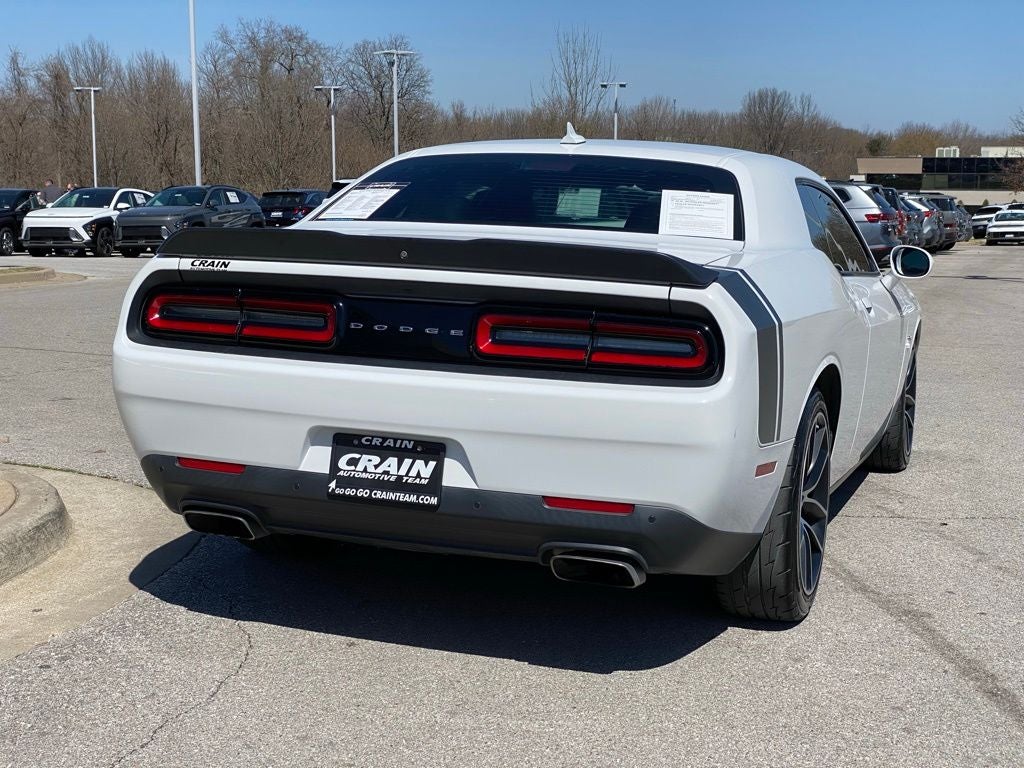 2018 Dodge Challenger R/T Scat Pack/Shaker Hood