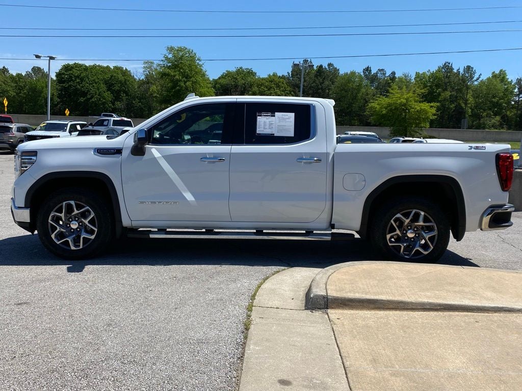 2024 GMC Sierra 1500 SLT