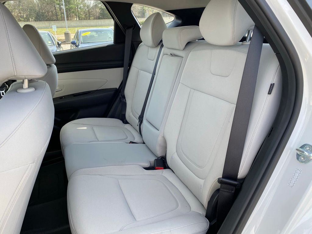 2025 Hyundai TUCSON SE