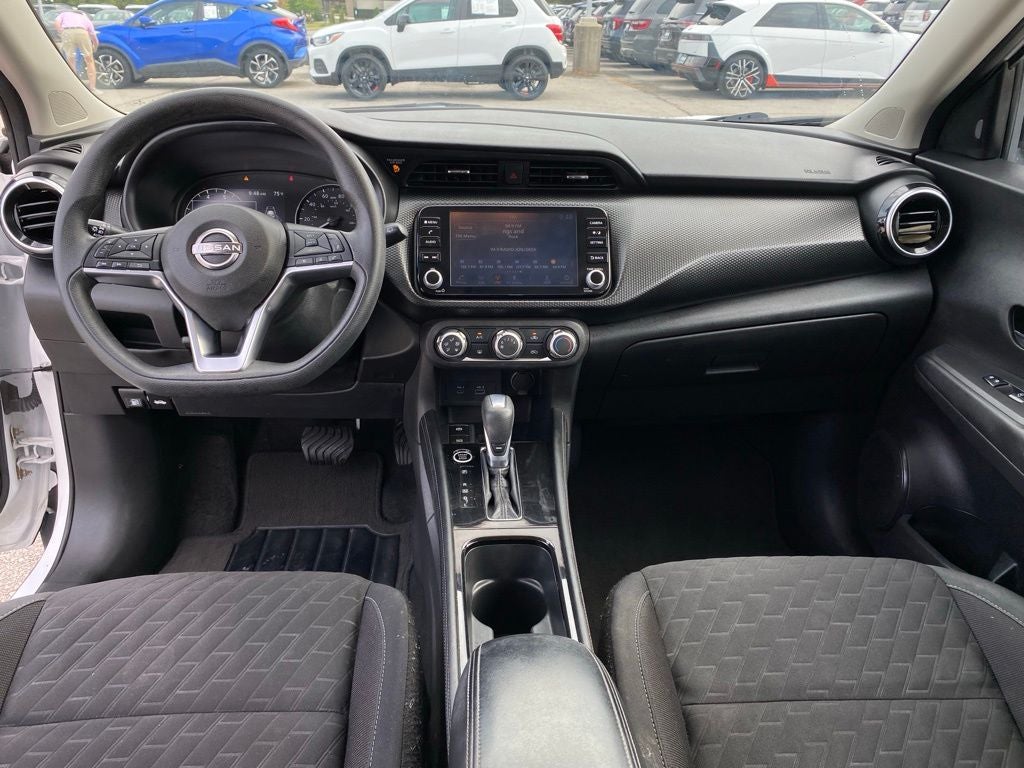2023 Nissan Kicks SV