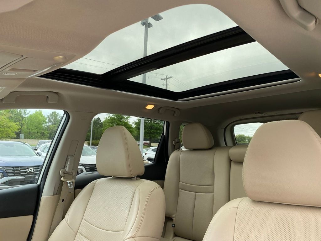 2016 Nissan Rogue SL