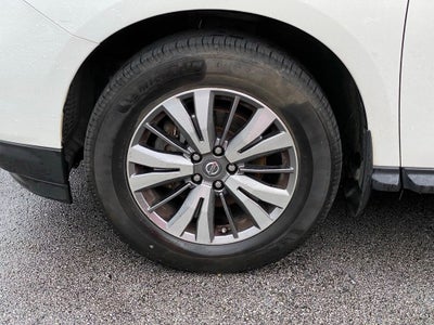2019 Nissan Pathfinder S
