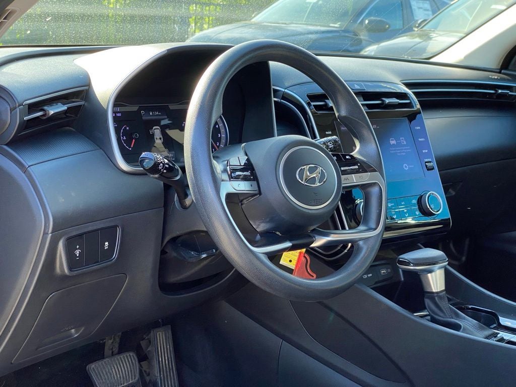 2022 Hyundai TUCSON SE