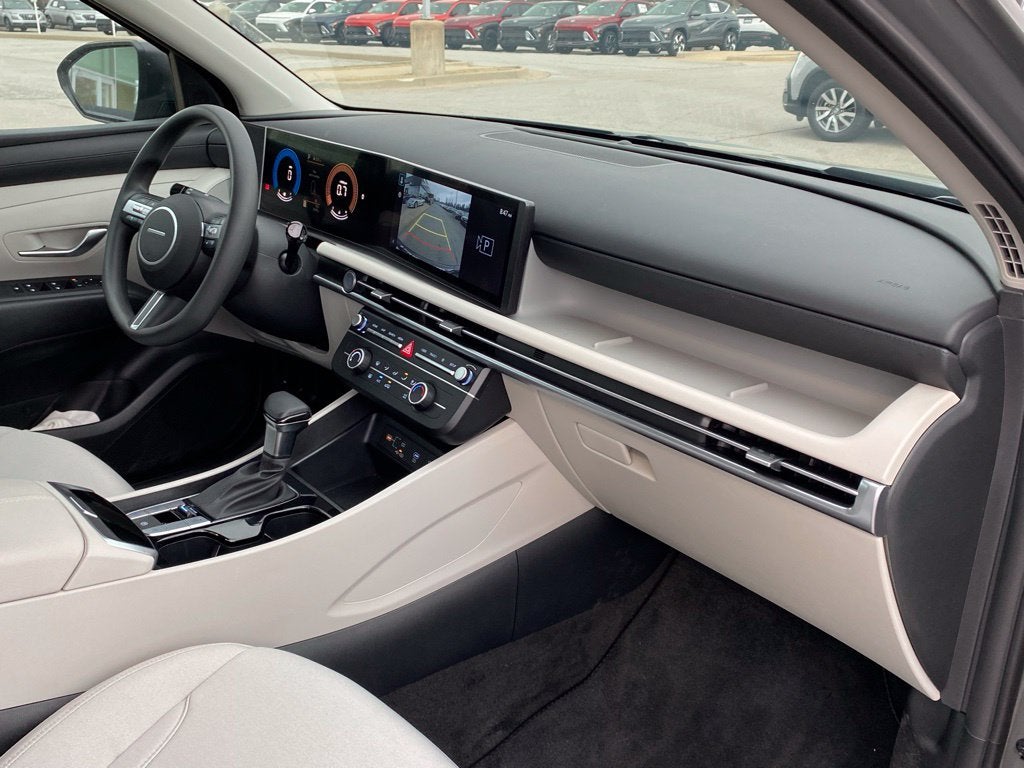 2026 Hyundai TUCSON SE FWD
