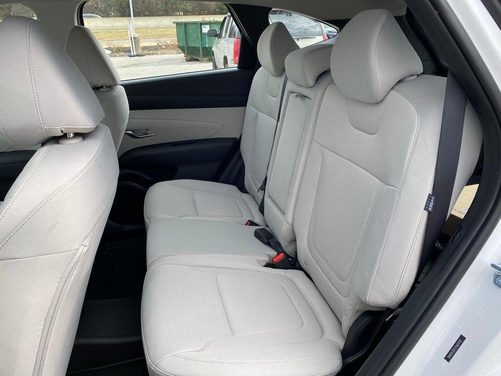 2026 Hyundai TUCSON SE FWD