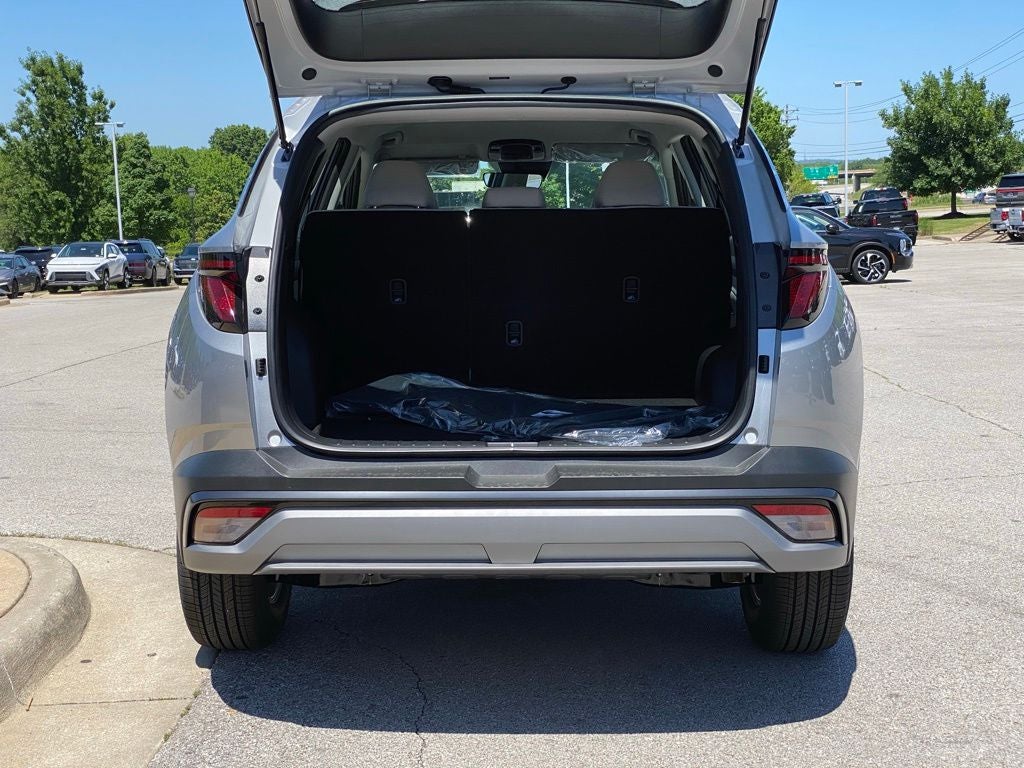 2026 Hyundai TUCSON SE FWD