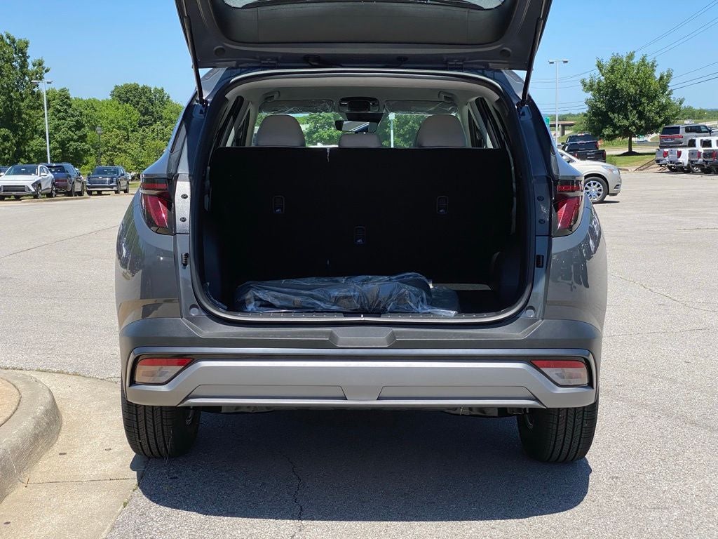 2026 Hyundai TUCSON SE FWD