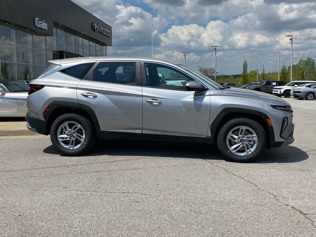 2026 Hyundai TUCSON SE FWD