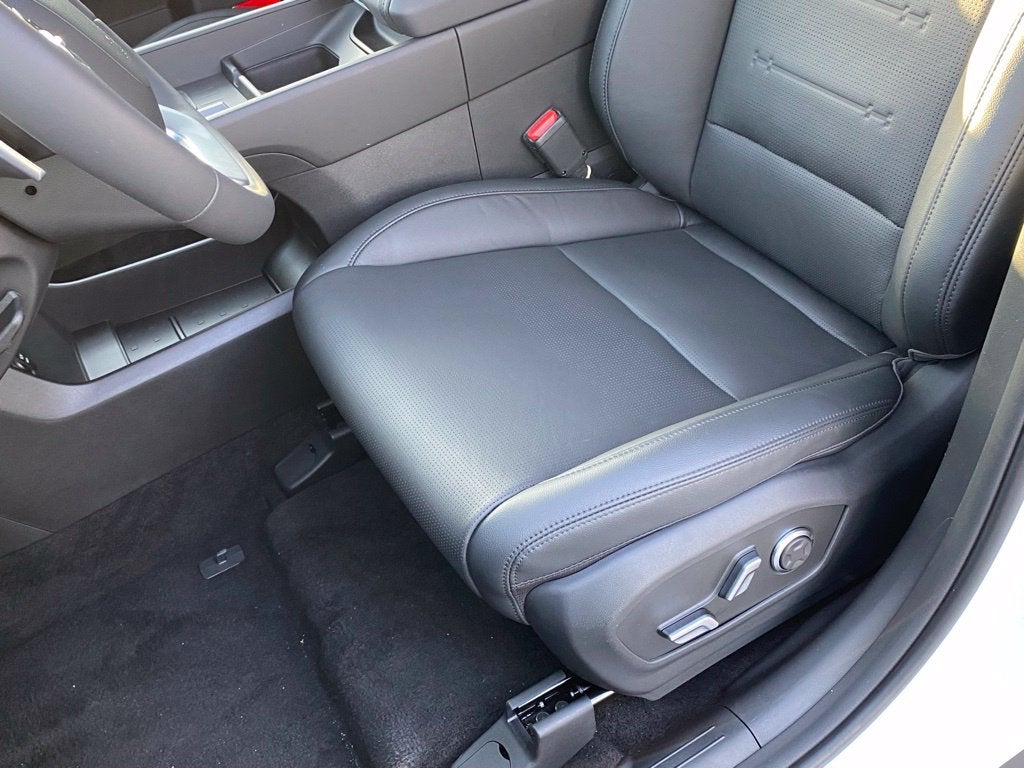 2027 Hyundai SANTA FE HYBRID Limited