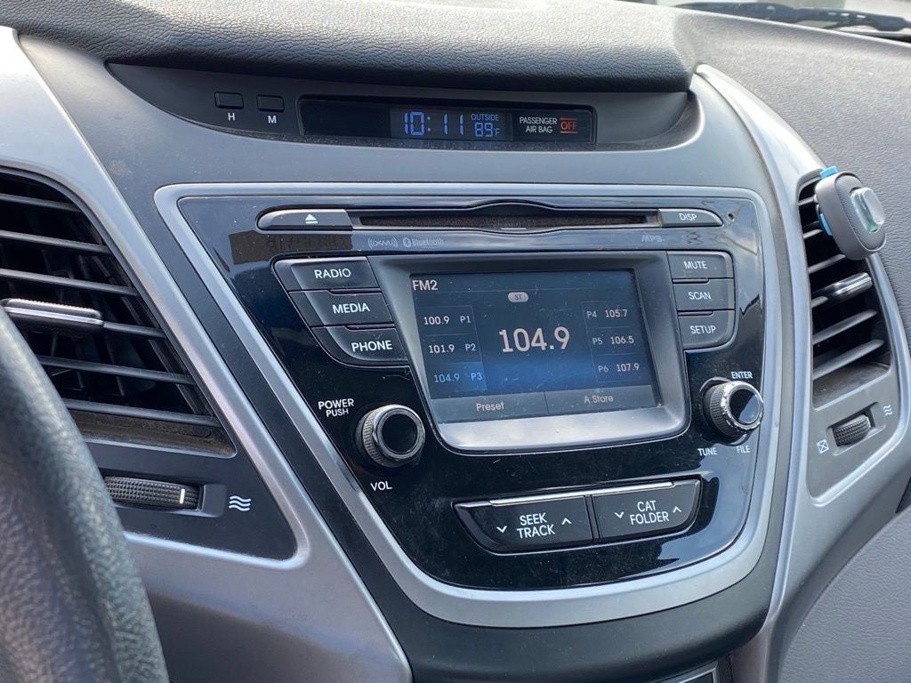 2015 Hyundai ELANTRA SE