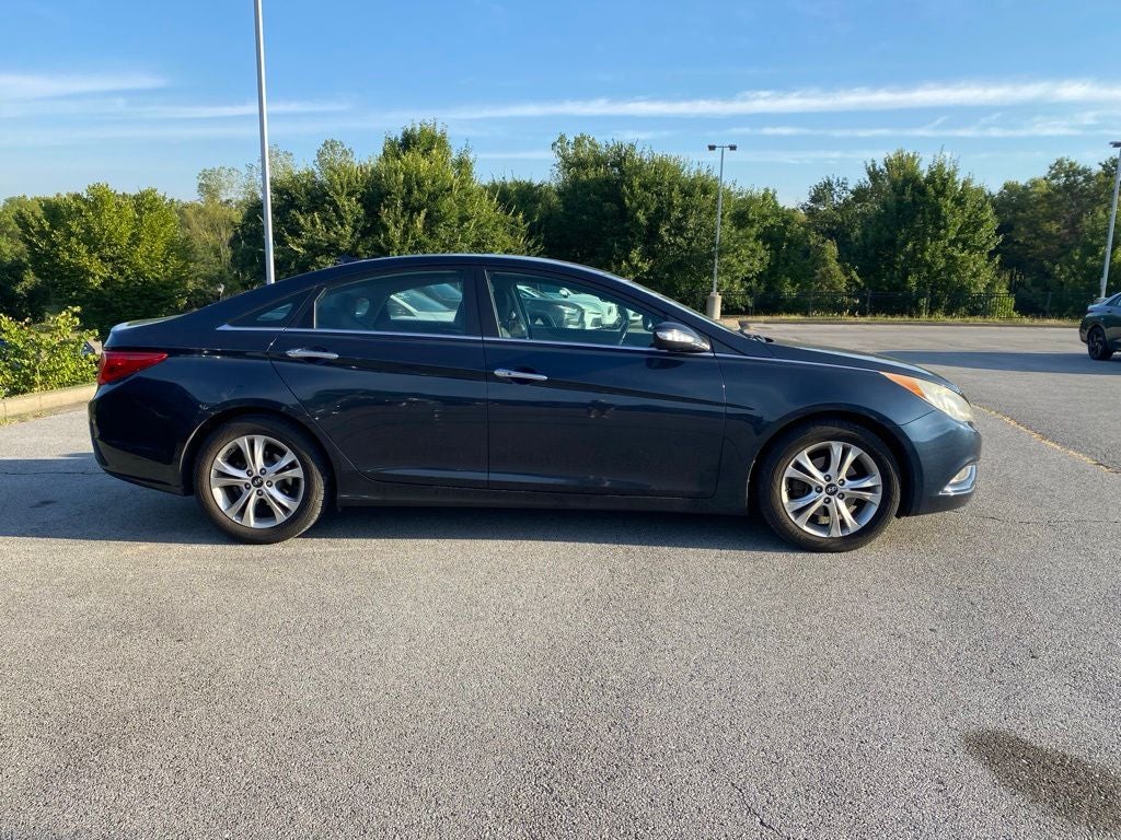 2011 Hyundai SONATA Limited