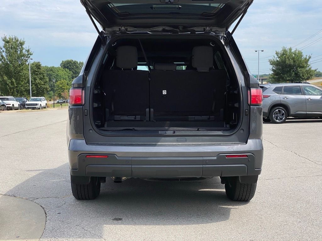 2025 Toyota Sequoia SR5