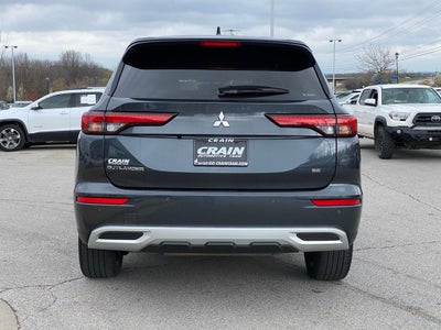 2024 Mitsubishi Outlander SE