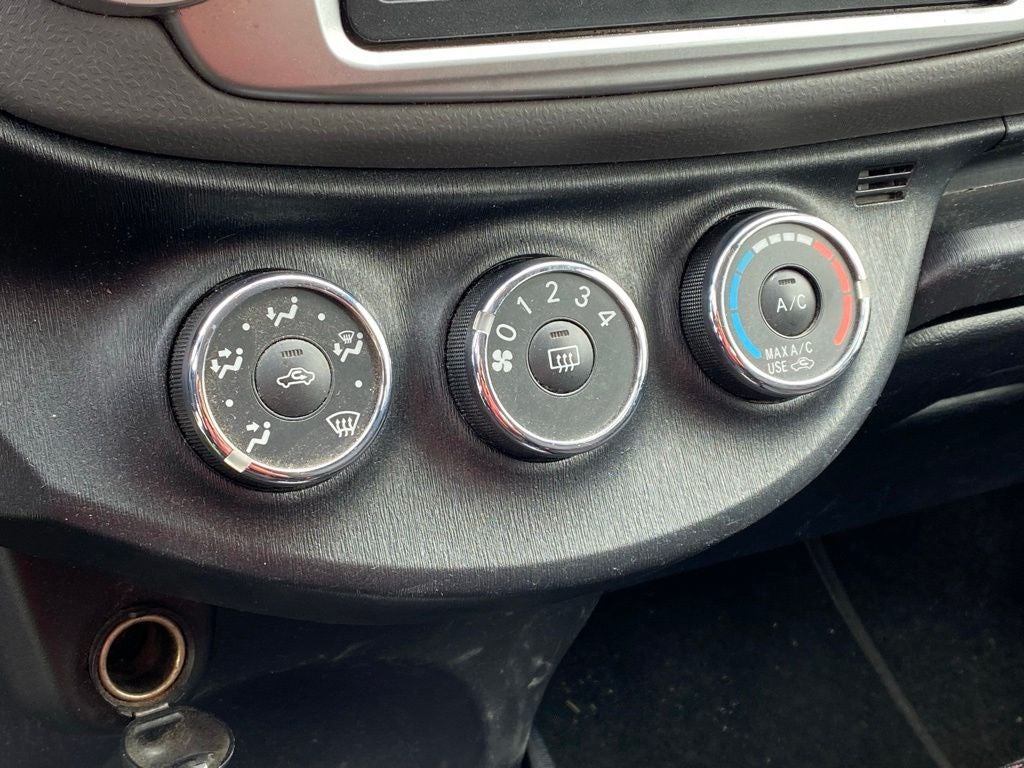 2014 Toyota Yaris SE