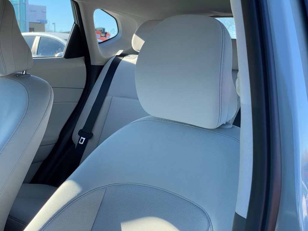 2026 Hyundai KONA SE FWD