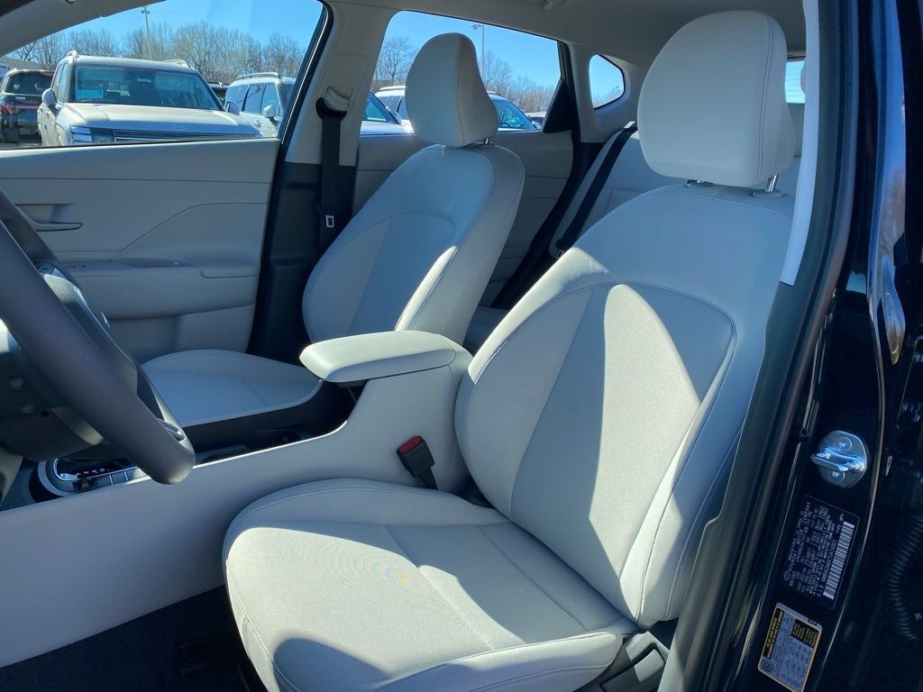 2026 Hyundai KONA SE FWD