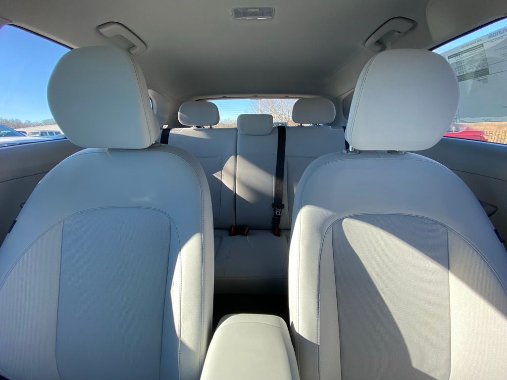 2026 Hyundai KONA SE FWD