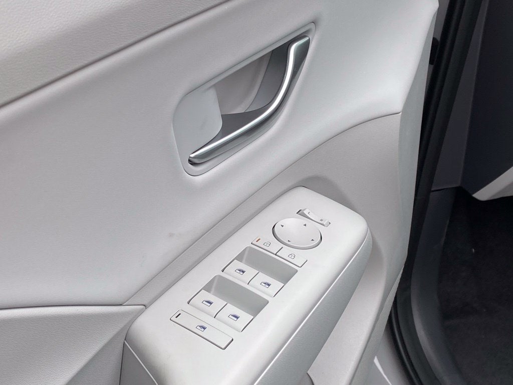 2027 Hyundai KONA SEL Premium FWD
