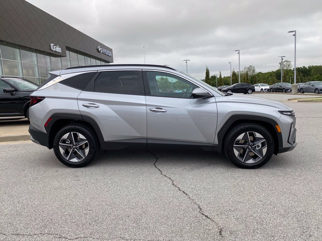 2026 Hyundai TUCSON HYBRID SEL FWD
