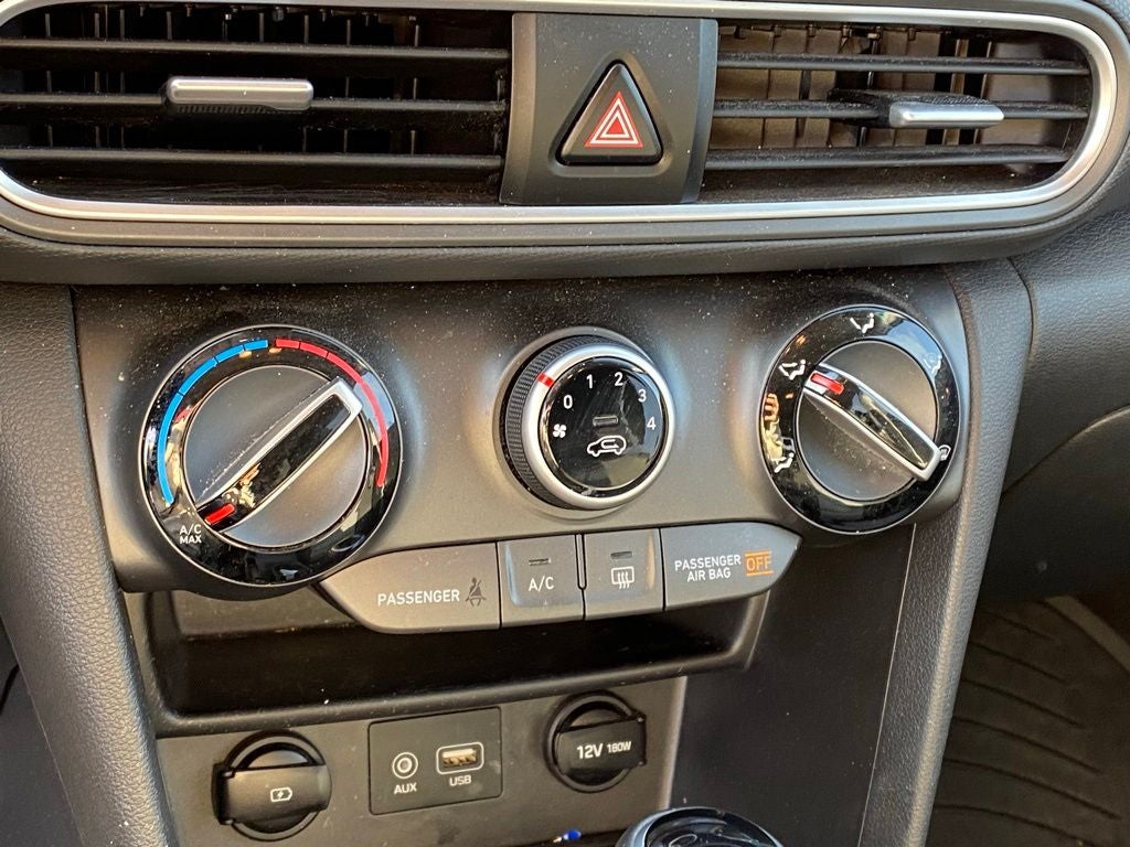 2021 Hyundai KONA SEL