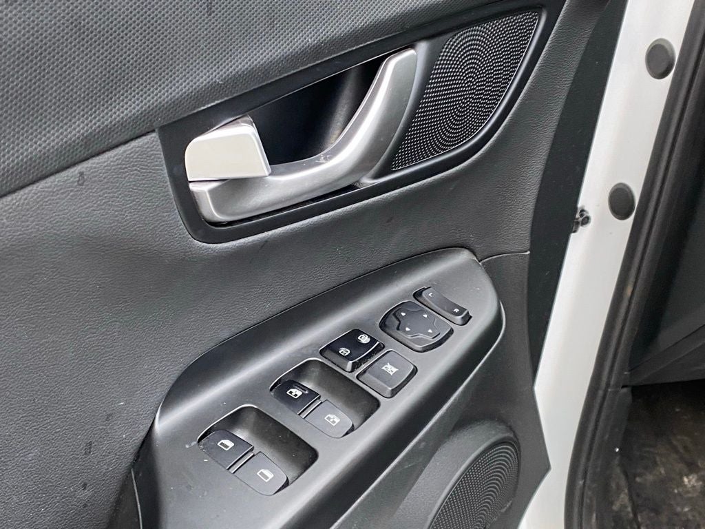 2022 Hyundai KONA Limited