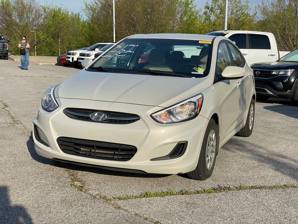 2016 Hyundai ACCENT SE
