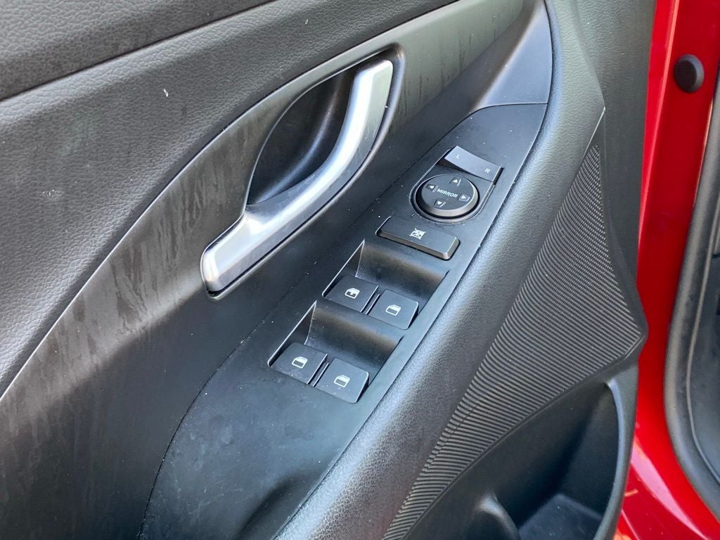 2020 Hyundai ELANTRA GT Base