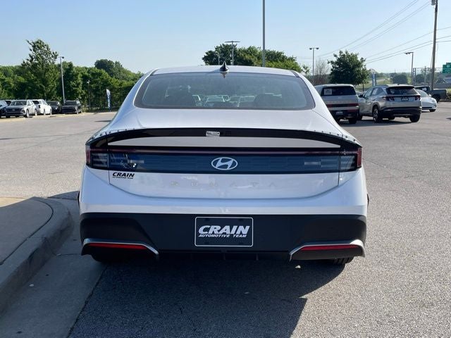 2025 Hyundai SONATA SE