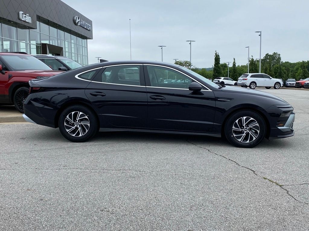2026 Hyundai SONATA HYBRID Blue