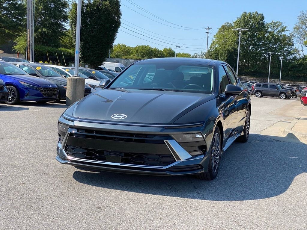 2026 Hyundai SONATA HYBRID SEL