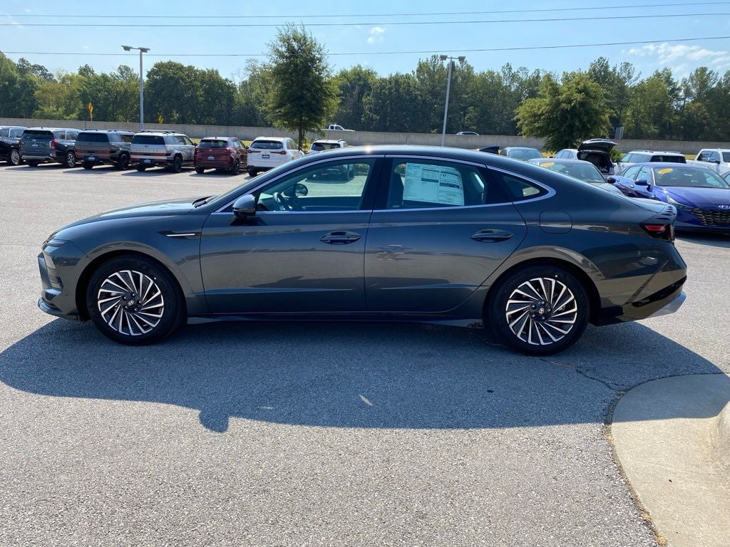 2026 Hyundai SONATA HYBRID SEL