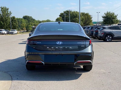 2026 Hyundai SONATA HYBRID SEL
