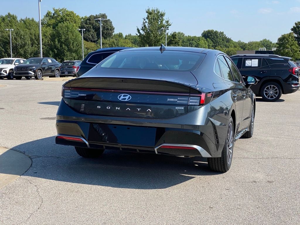 2026 Hyundai SONATA HYBRID SEL