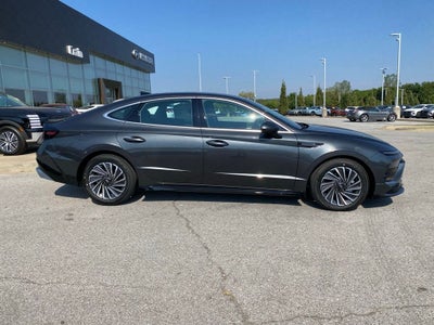 2026 Hyundai SONATA HYBRID SEL