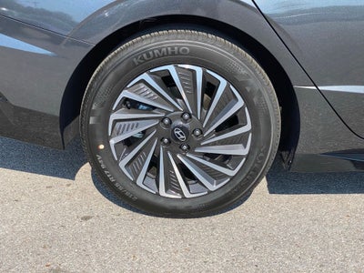 2026 Hyundai SONATA HYBRID SEL