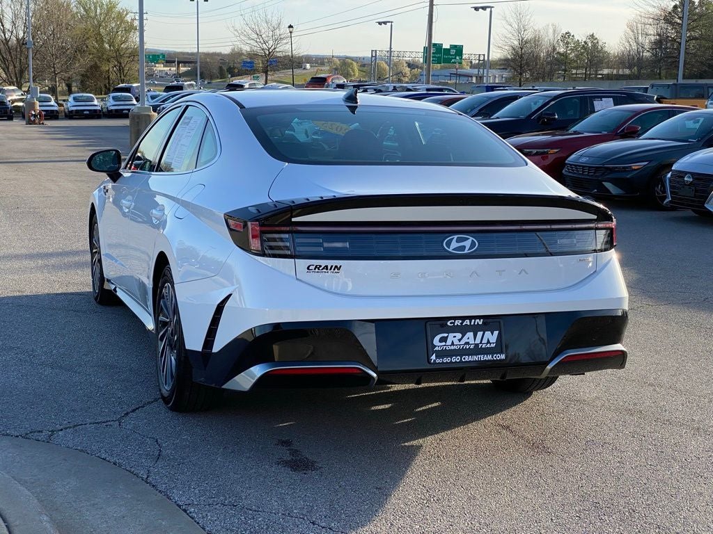 2025 Hyundai SONATA HYBRID SEL