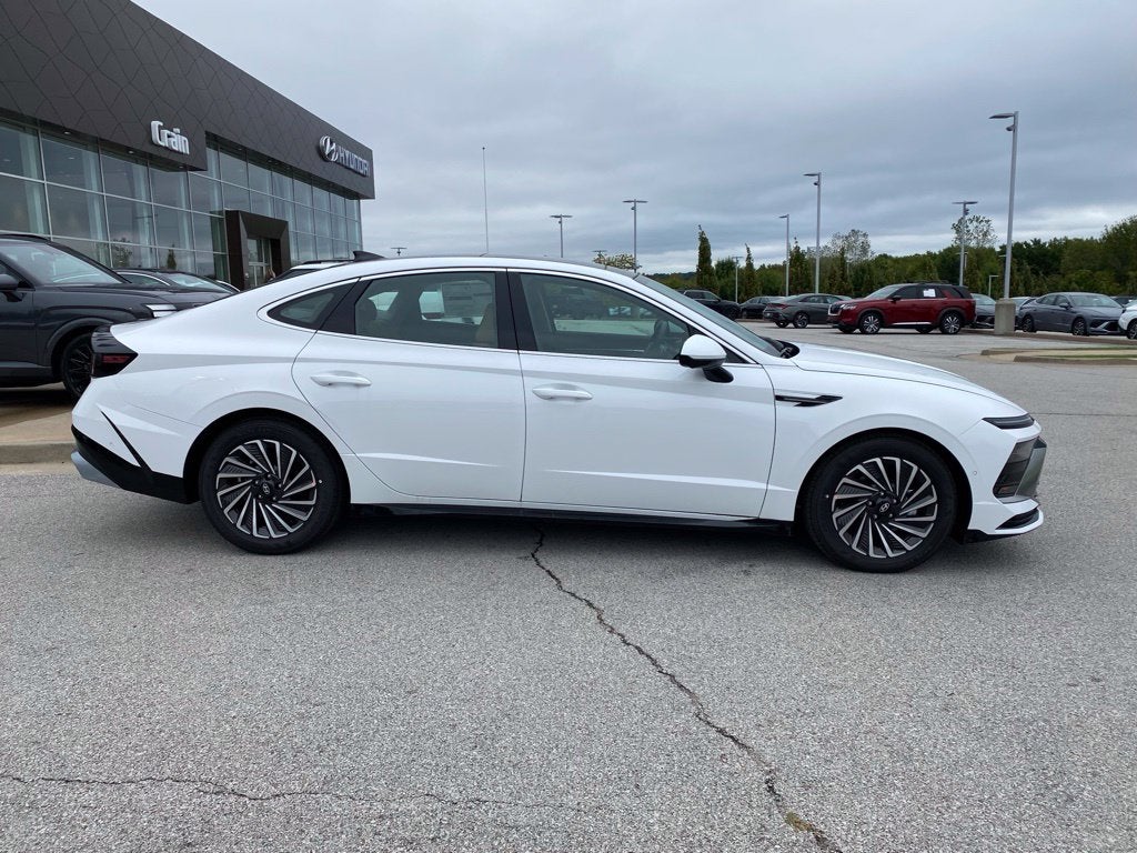 2026 Hyundai SONATA HYBRID Limited