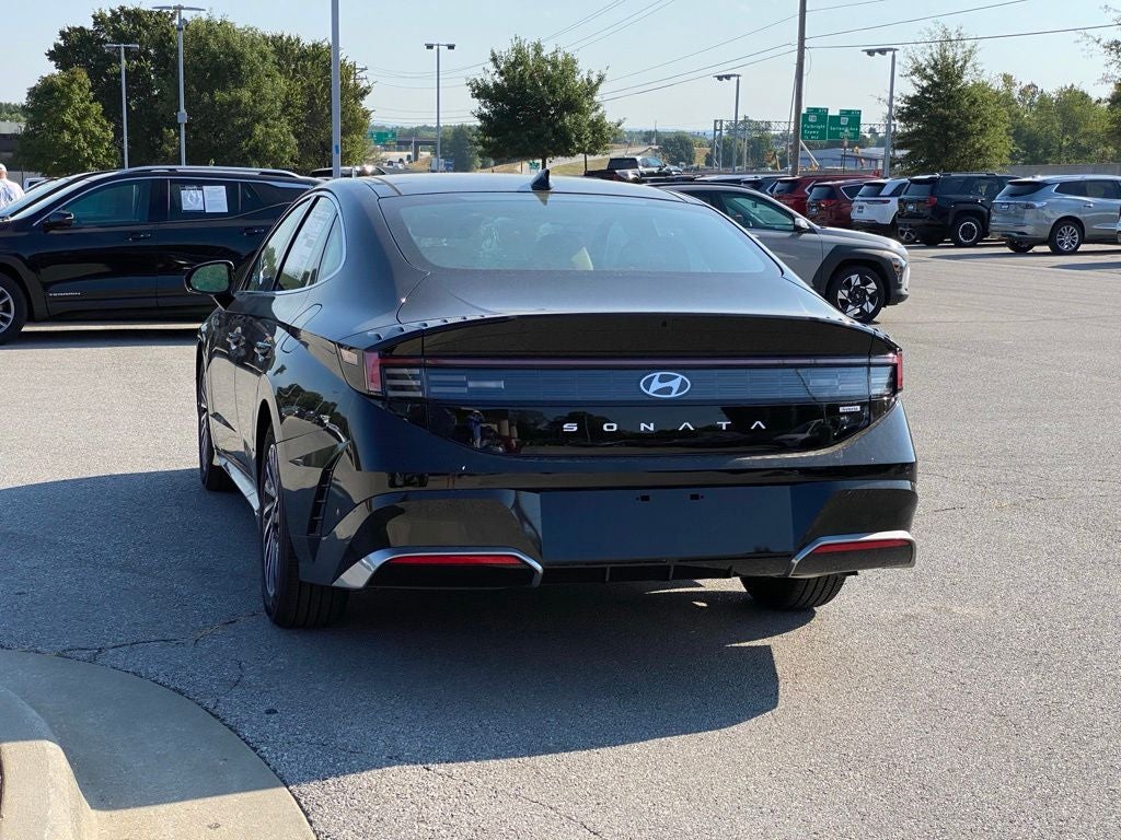 2026 Hyundai SONATA HYBRID Limited