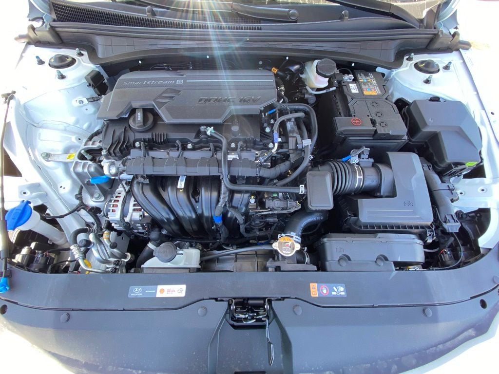 2026 Hyundai ELANTRA SE