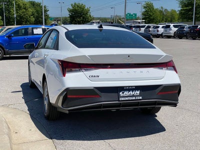 2026 Hyundai ELANTRA SE
