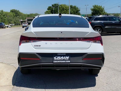 2026 Hyundai ELANTRA SE