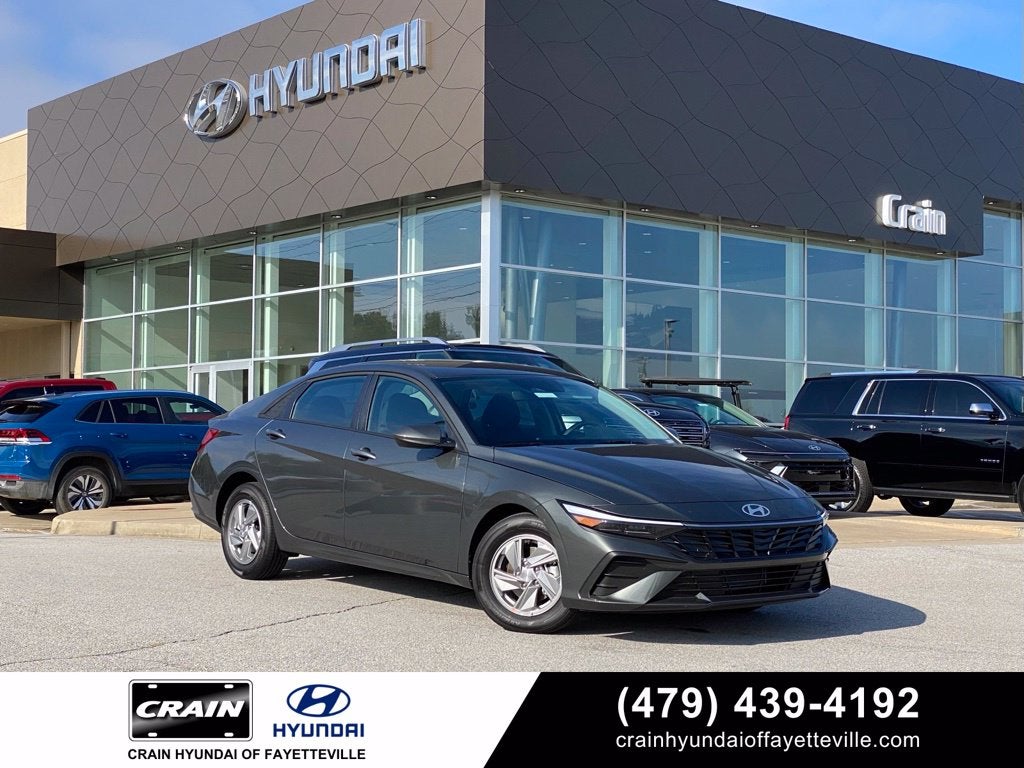 2026 Hyundai ELANTRA SE