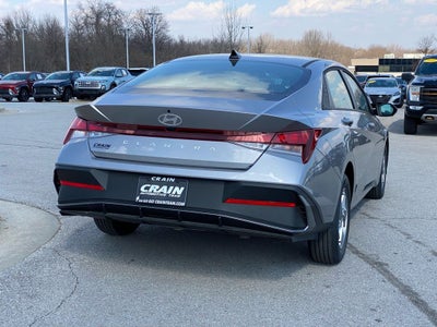 2026 Hyundai ELANTRA SE