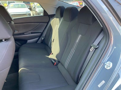 2022 Hyundai ELANTRA SEL
