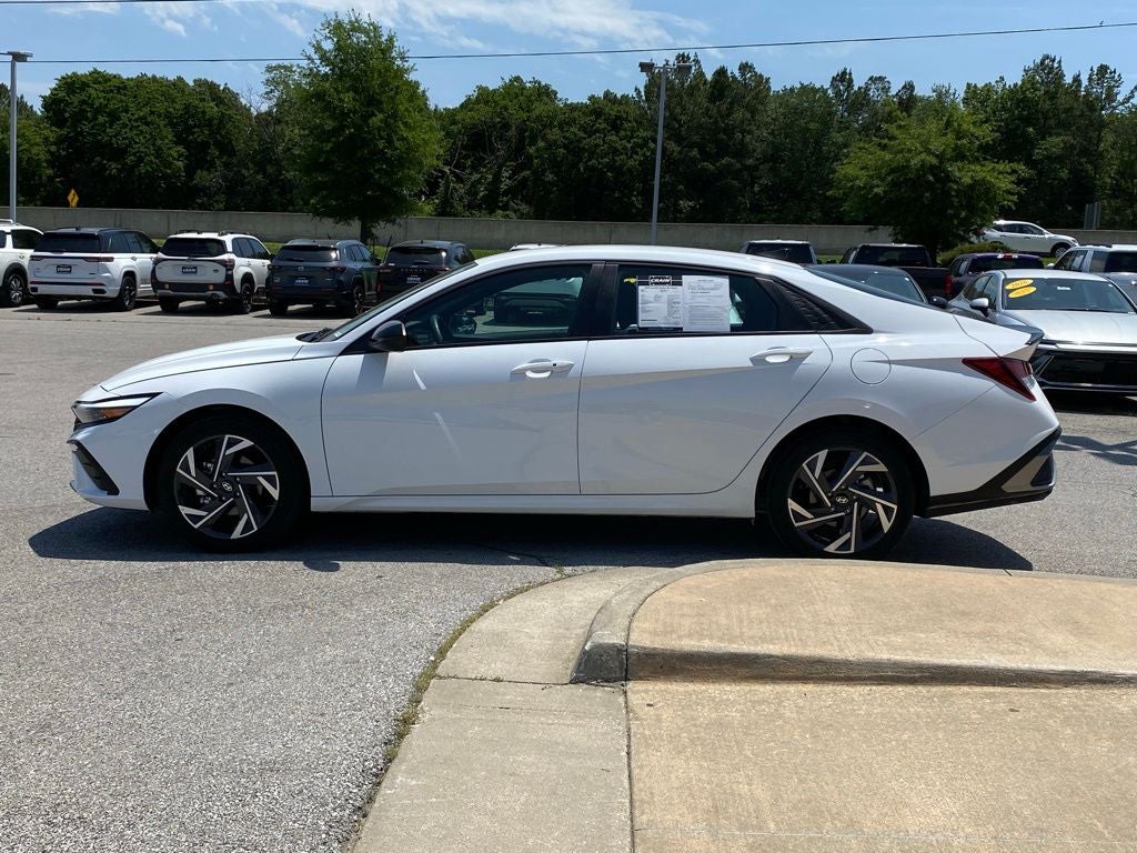 2025 Hyundai ELANTRA SEL Sport