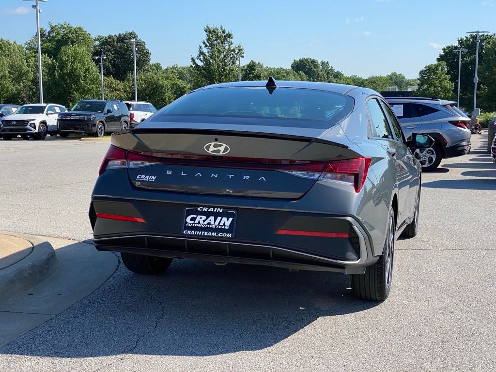 2025 Hyundai ELANTRA SEL Sport