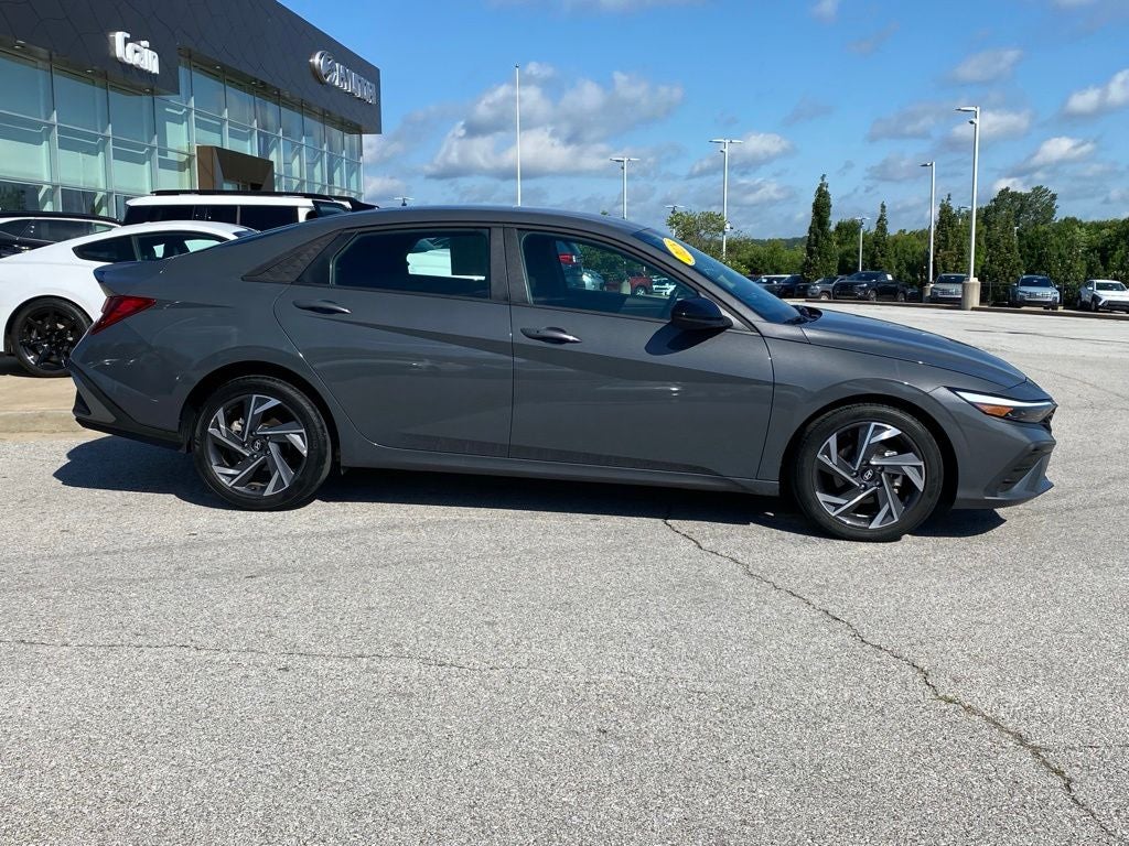 2025 Hyundai ELANTRA SEL Sport