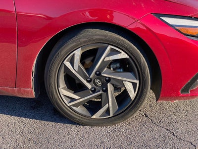2024 Hyundai ELANTRA Limited
